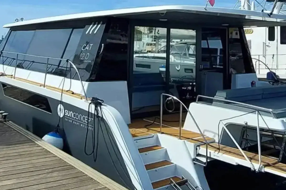 sun_concept_cat_12_lounge_catamaran_port_side