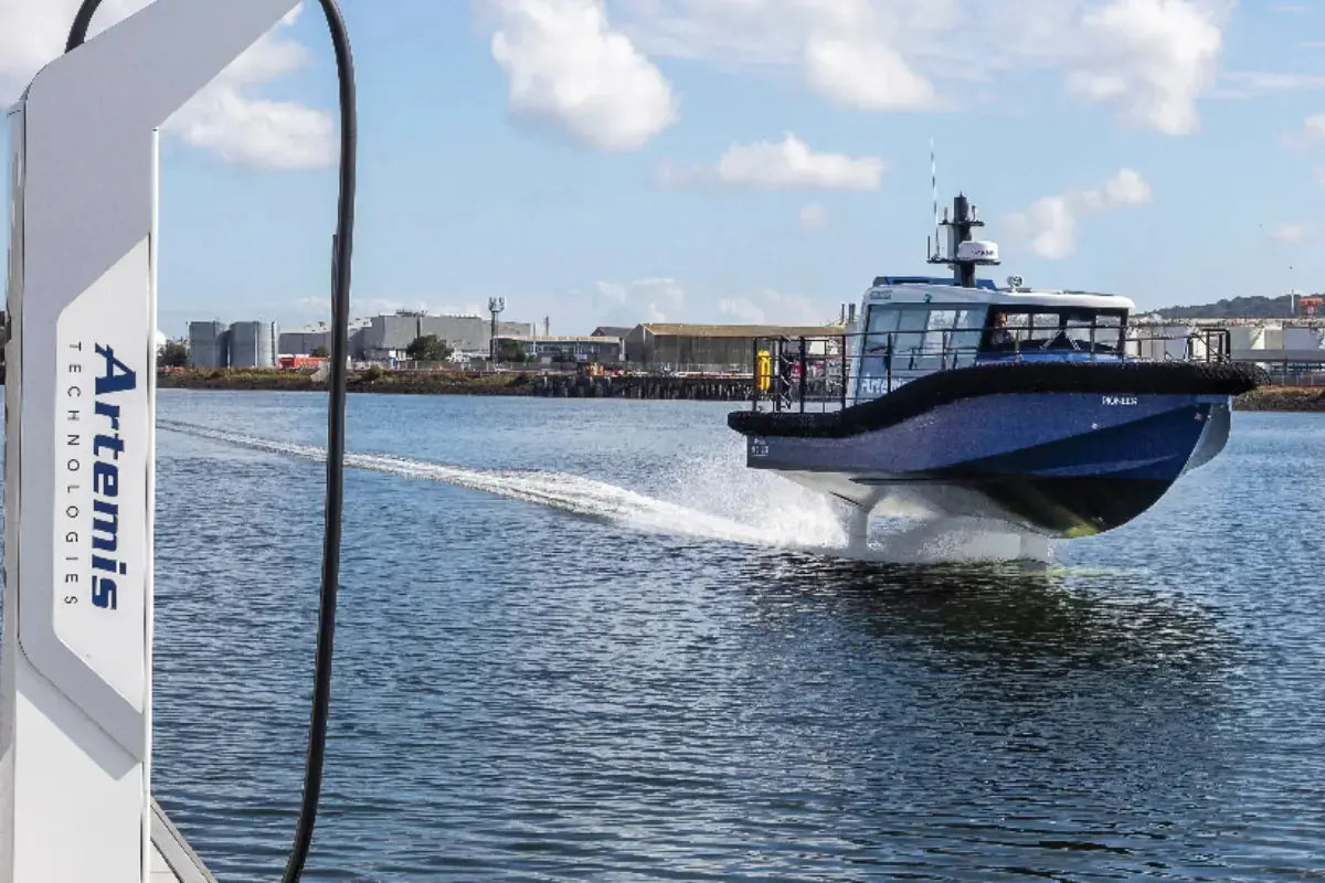 artemis_technologies_ef_12_electric_workboat_charging_station