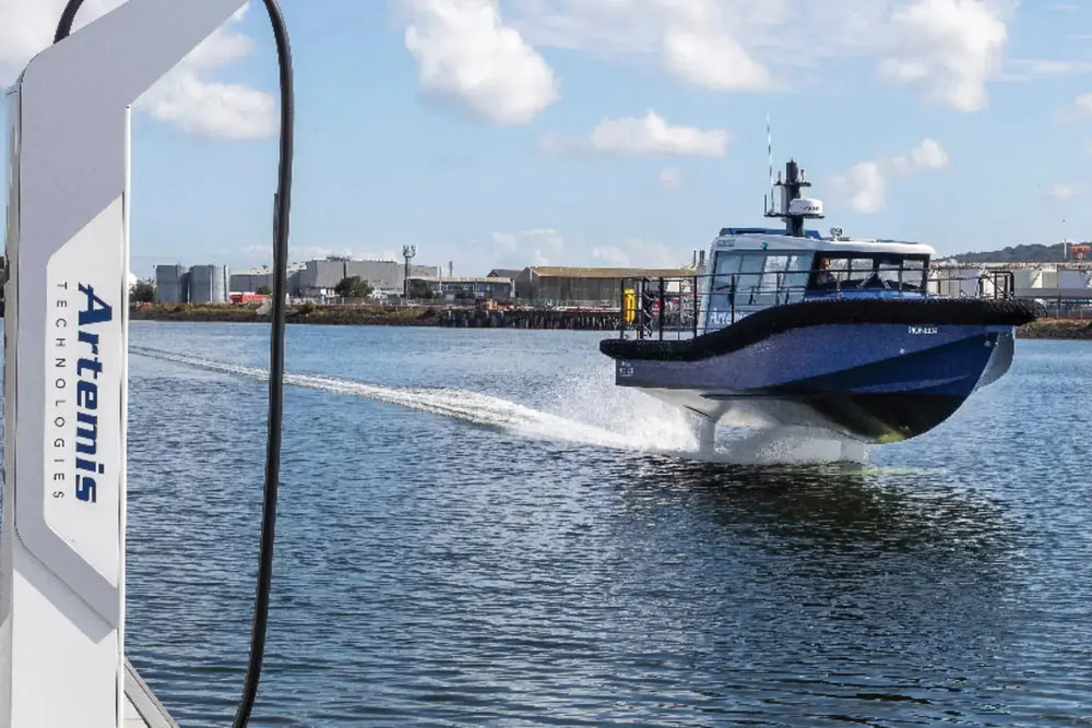 artemis_technologies_ef_12_electric_workboat_charging_station