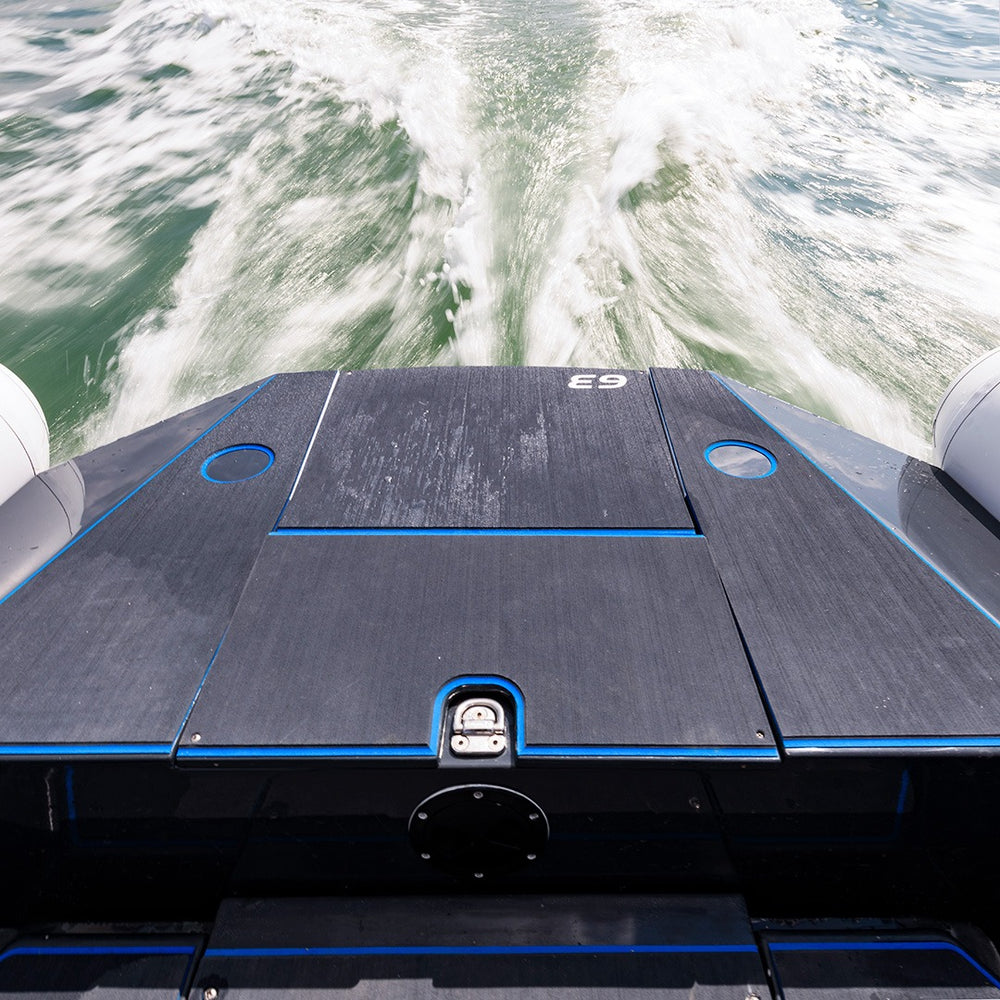 RS Electric Pulse 63 Coach Boat