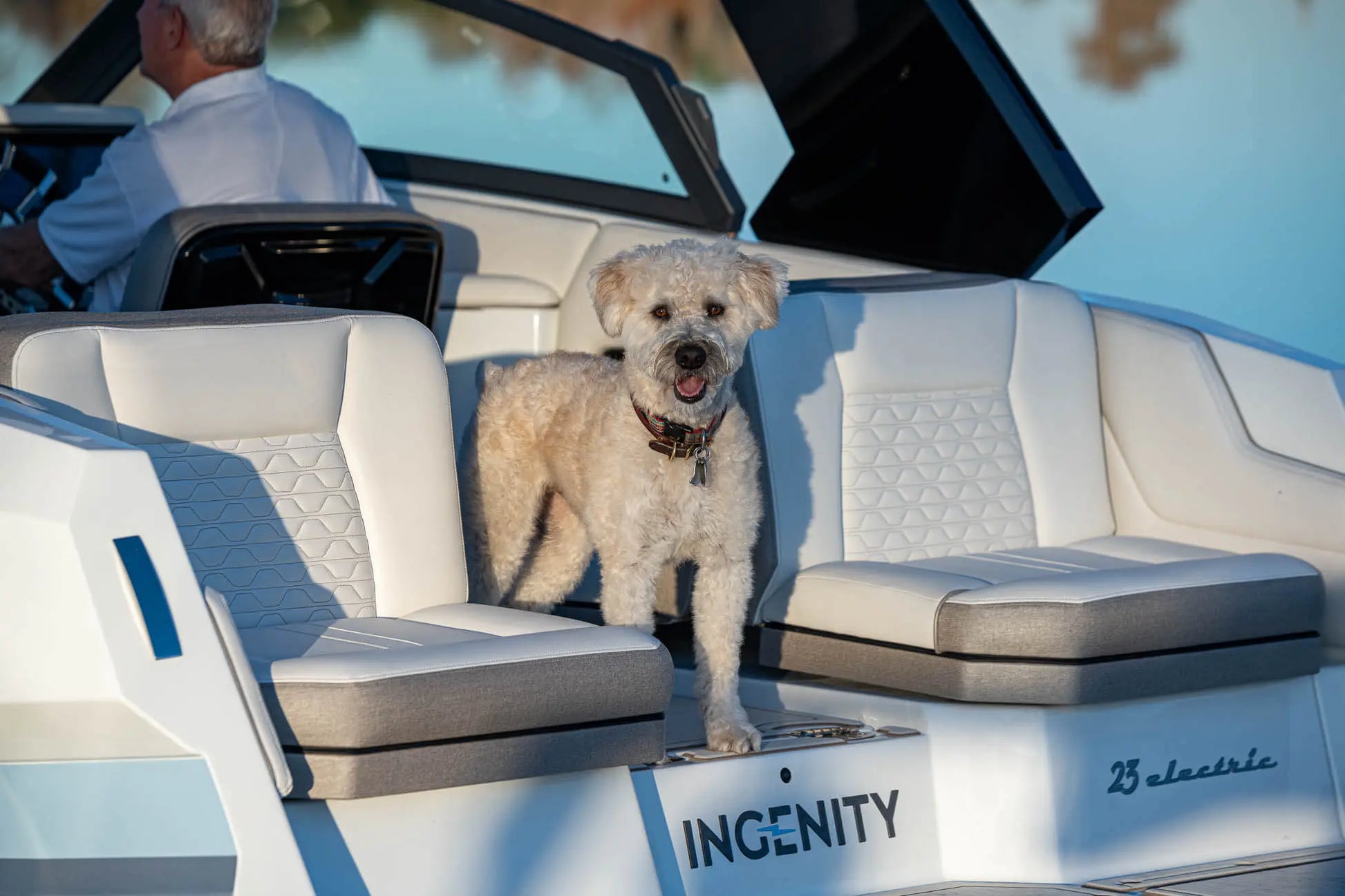 Ingenity EL Series Electric Luxury Boat Ingenity