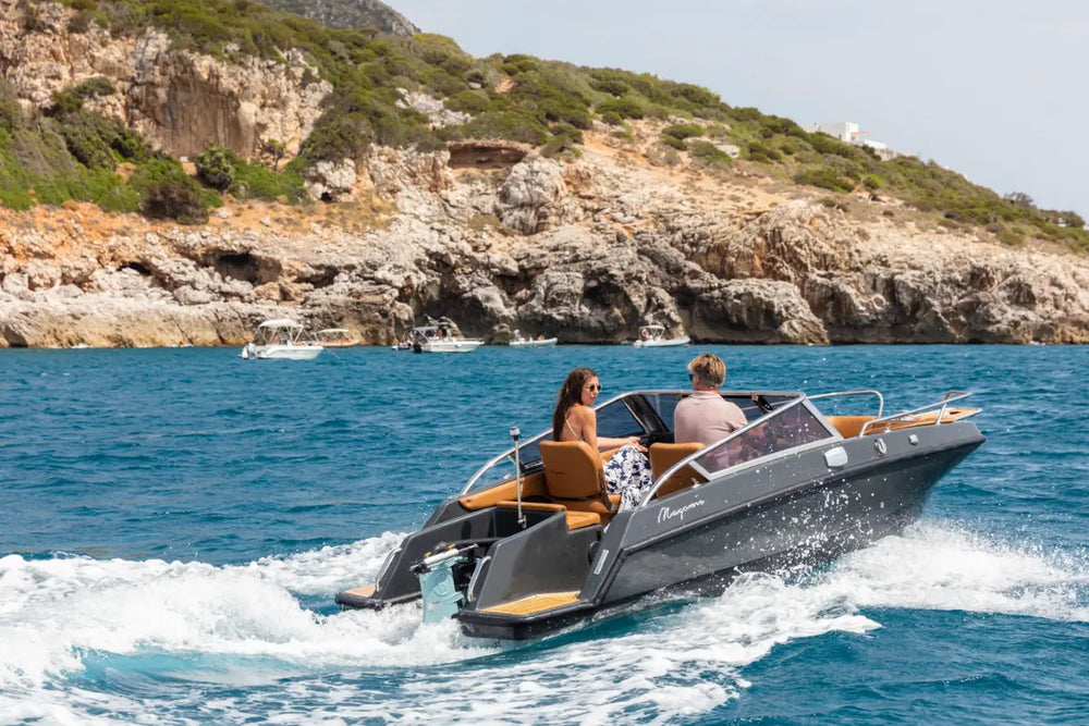 magonis_wave_e550_electric_boat