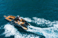 magonis_wave_e550_electric_day_boat_on_water