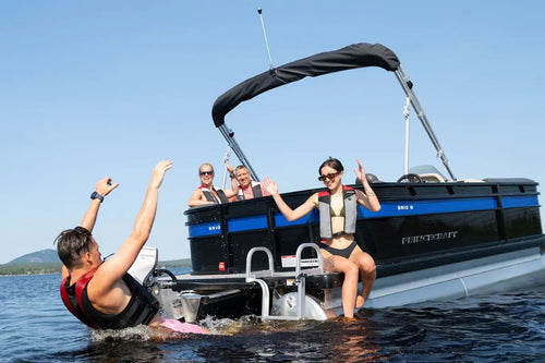 People enjoying a day on Princecraft BrioE 19 Electric Boat on a clear day.