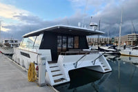 sun_concept_cat12_cruise_electric_boat_stern