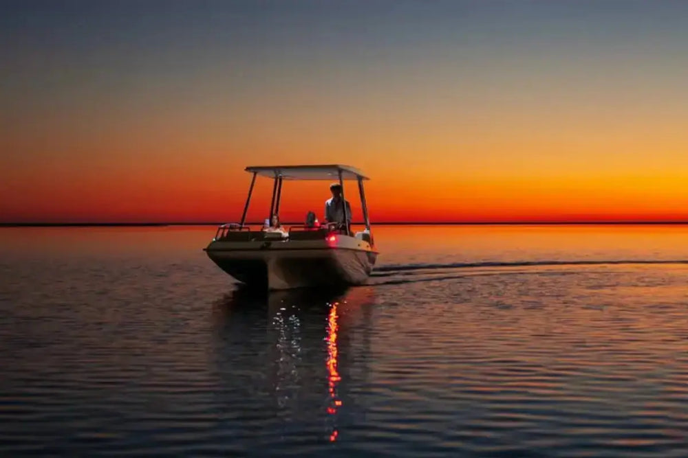 sun_concept_evo_7_cruise_electric_boat_bow