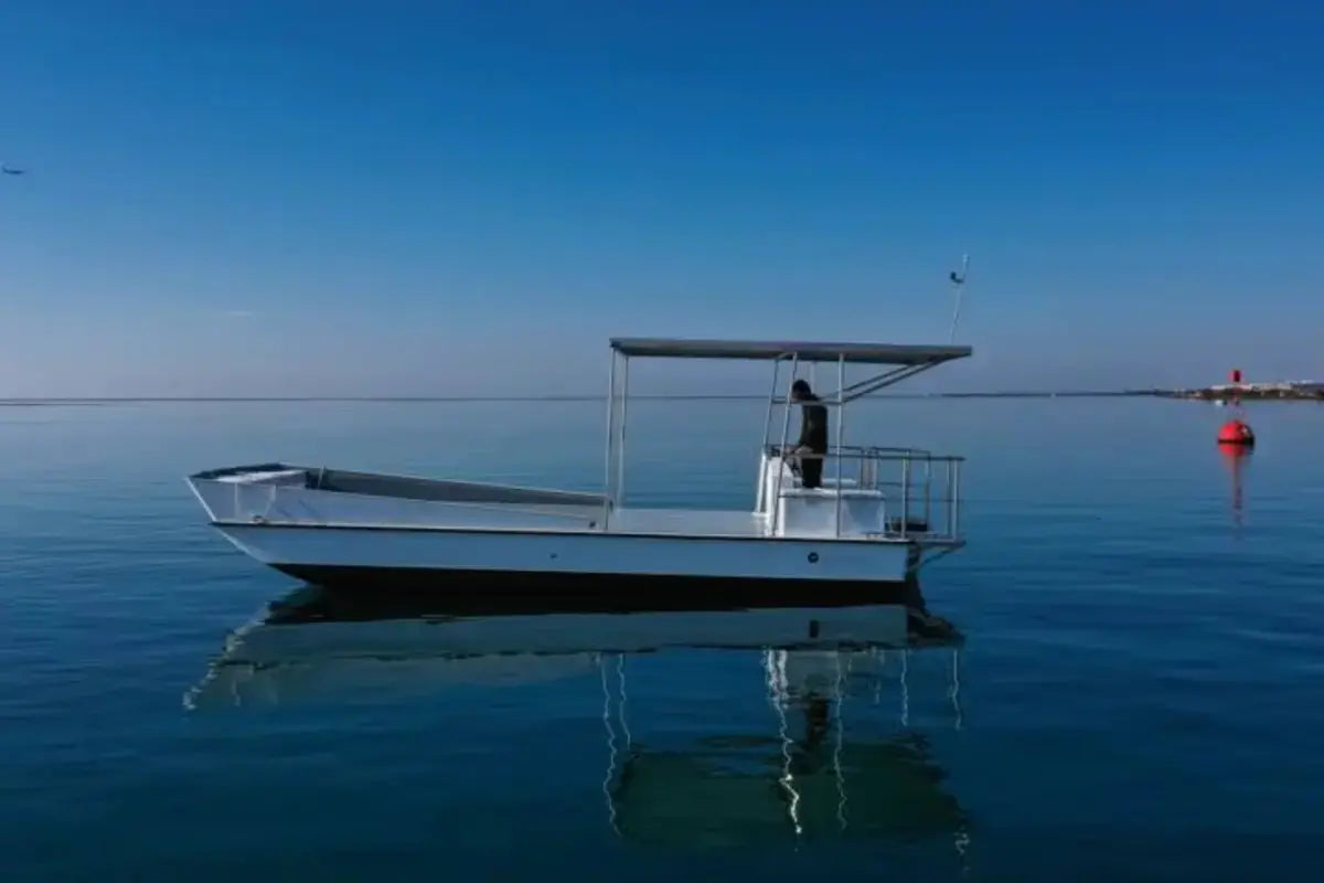 sun_concept_pro_9.0_oyster_electric_boat_port