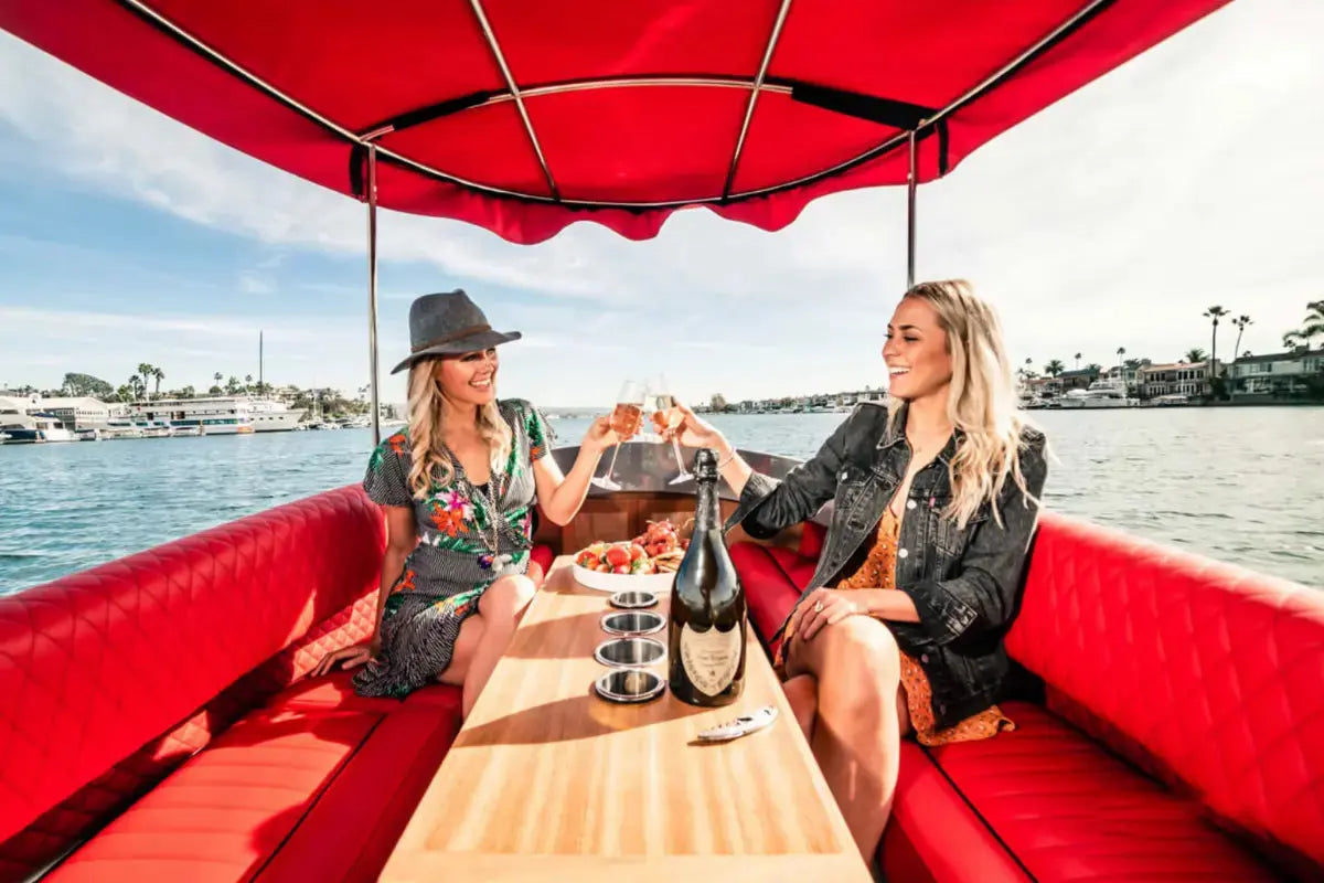 vision_marine_technologies_fantail_217_interior
