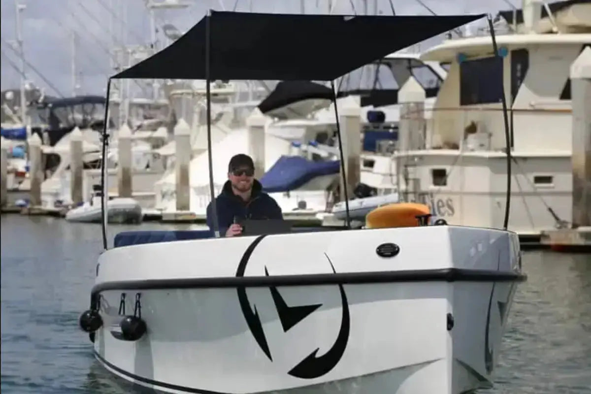 vision_marine_technologies_volt_180_electric_boat