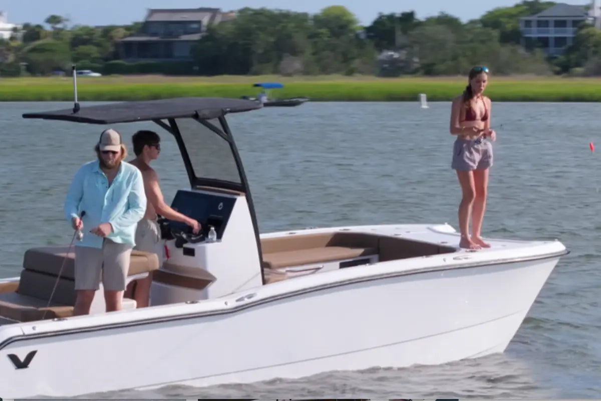 Volare Artemis23 Electric Boat On Water