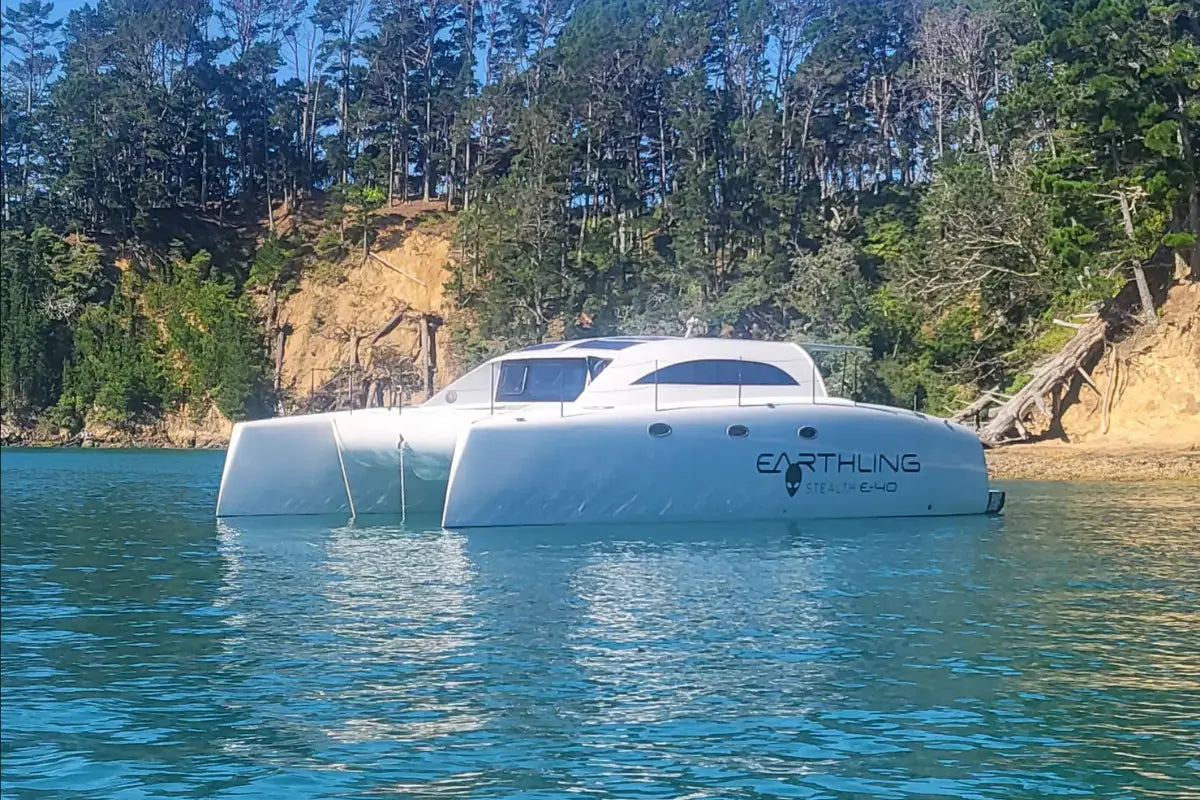 volta_e40_electric_boat_power_catamaran