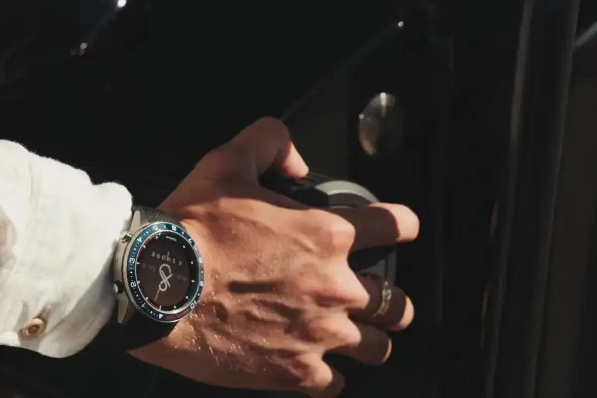 x_shore_eelex_8000_electric_boat_smartwatch_connection